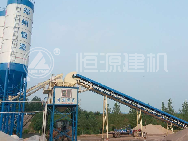 投資一個(gè)js1000混凝土攪拌站多少錢？js1000攪拌站設(shè)備安裝注意事項(xiàng)