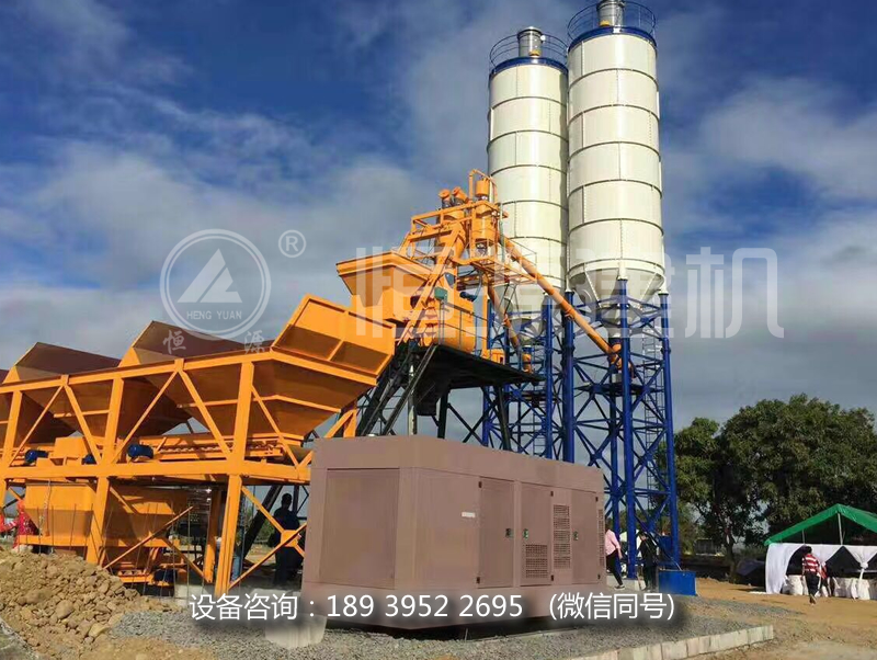 建一個(gè)不同型號(hào)的小型混凝土攪拌站設(shè)備占地面積是多少？？小型攪拌機(jī)的型號(hào)有哪些？