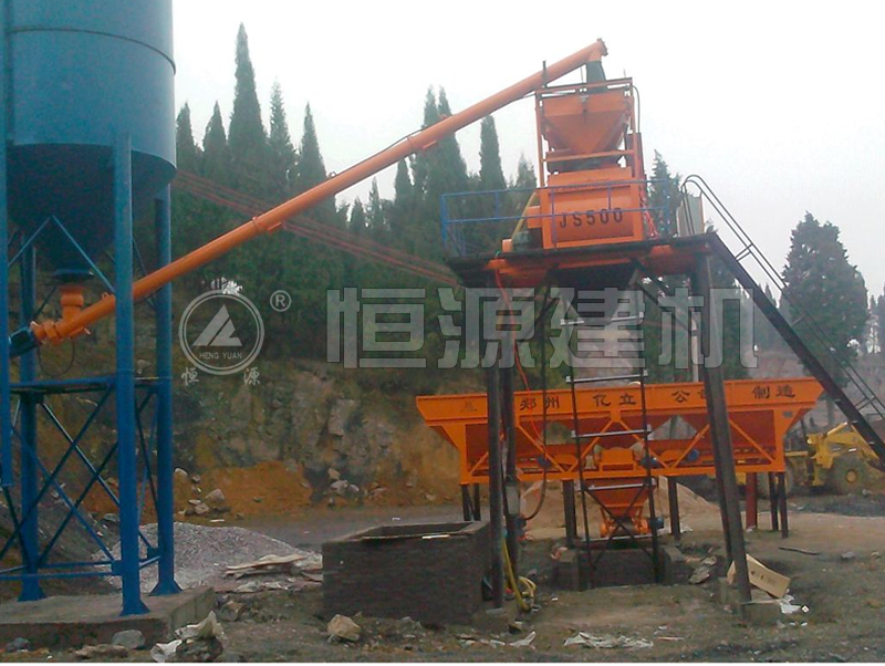 場地受限，混凝土攪拌站上料方式與哪些因素有關(guān)？
